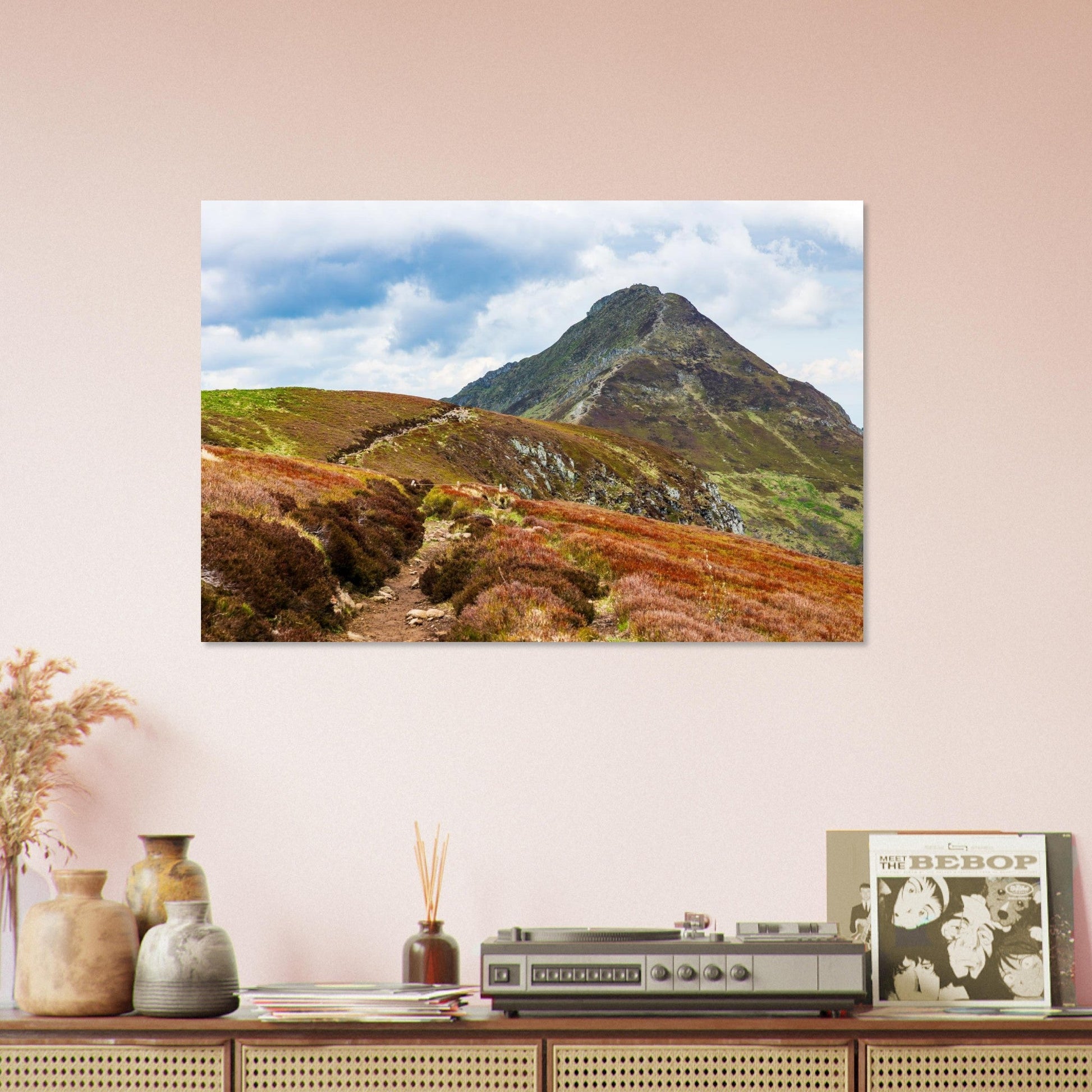 Tableau photo du Puy Mary depuis la Brèche de Rolland dans le Cantal dans un espace de travail