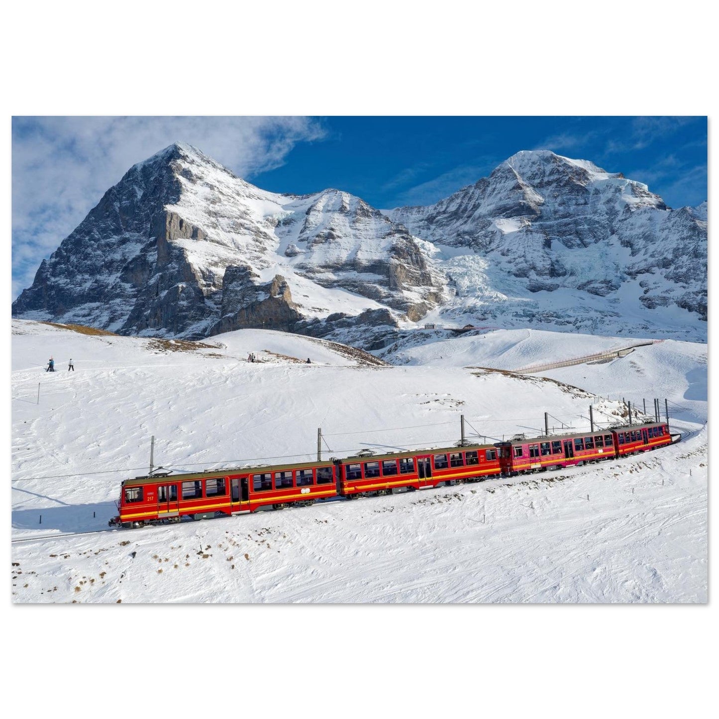 Photo du train de la Jungfrau face à l’Eiger et au Mönch — tableau photo paysage de montagne en Alu Dibond, fabrication française