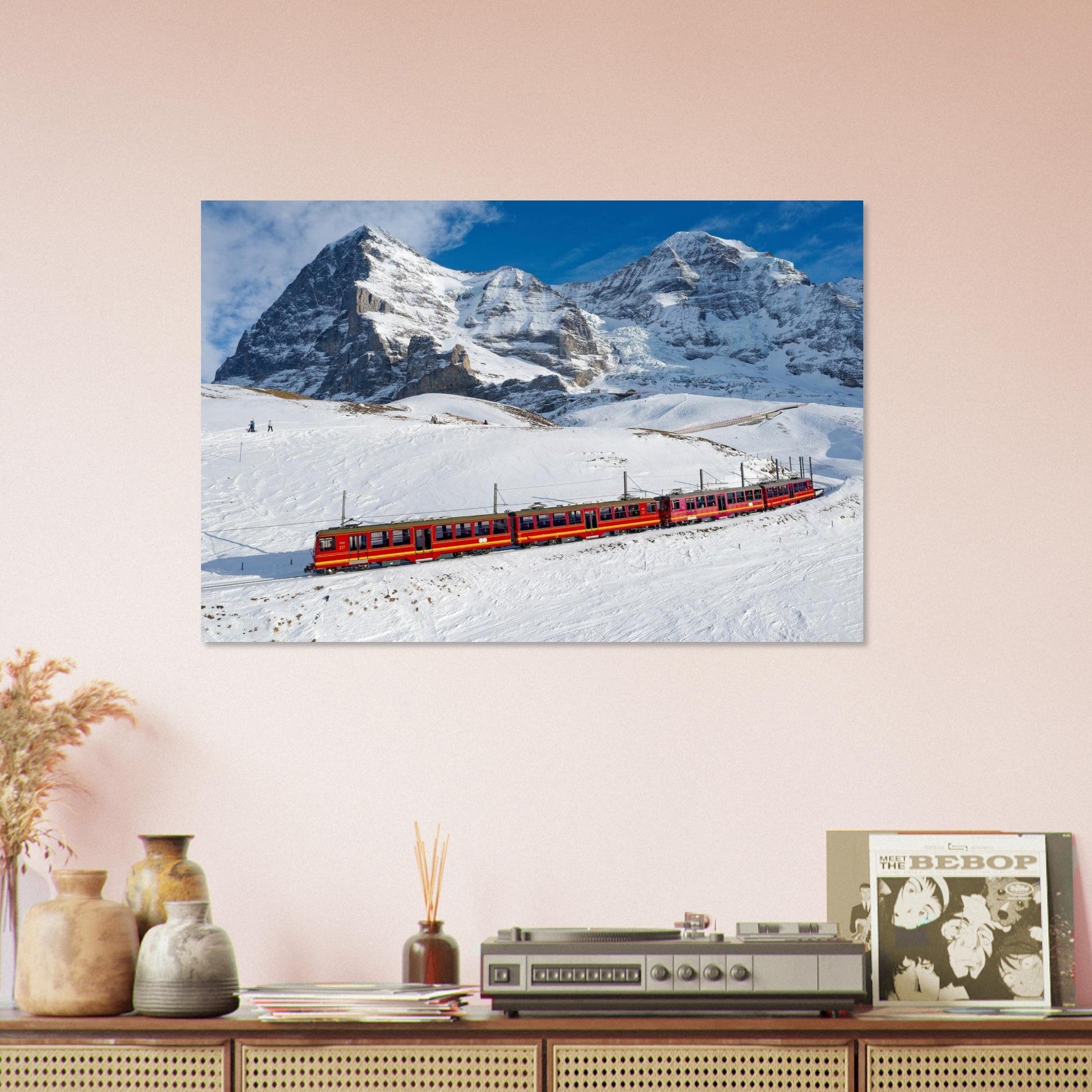Photo du train de la Jungfrau face à l’Eiger et au Mönch — tableau photo paysage de montagne en Alu Dibond, fabrication française