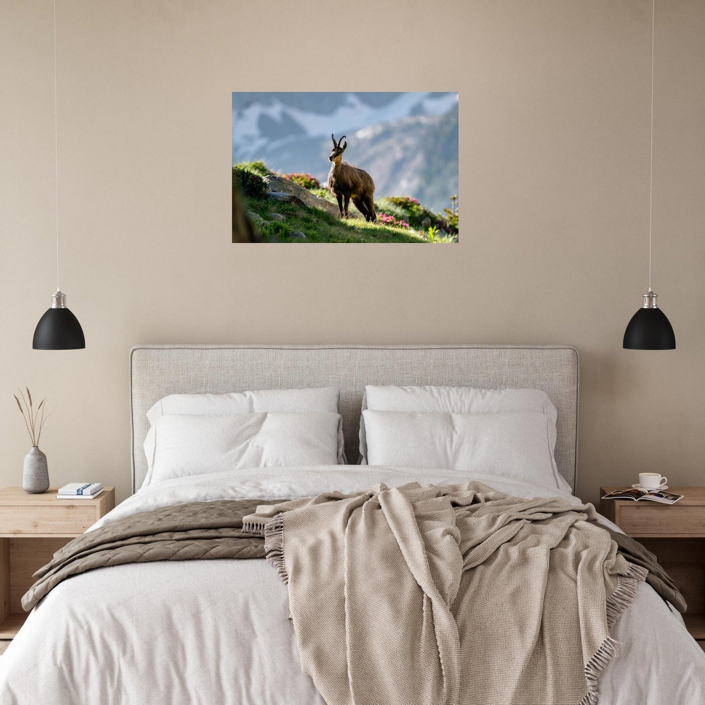 Photo d’un chamois au printemps dans le Mercantour — tableau photo paysage de montagne en Alu Dibond