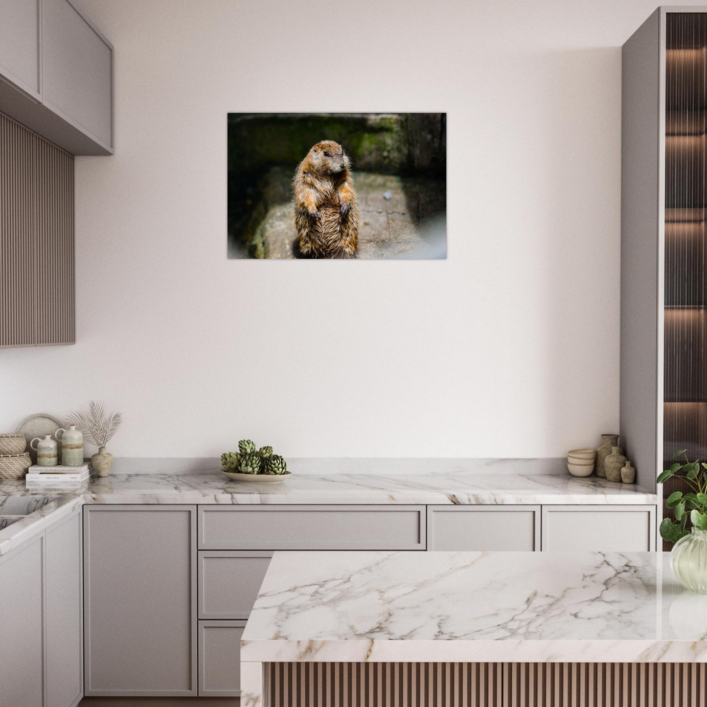 Photo d’une jeune marmotte des Alpes — tableau photo paysage de montagne en Alu Dibond, fabrication française