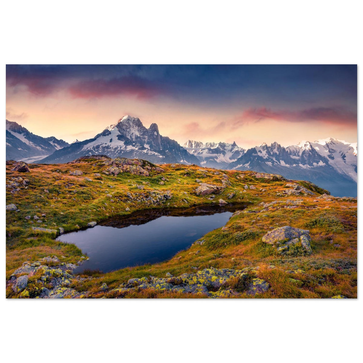 Tableau photo du Lac Blanc face au Mont-Blanc au lever du soleil sur aluminium Dibond mat, format 50 × 75 cm