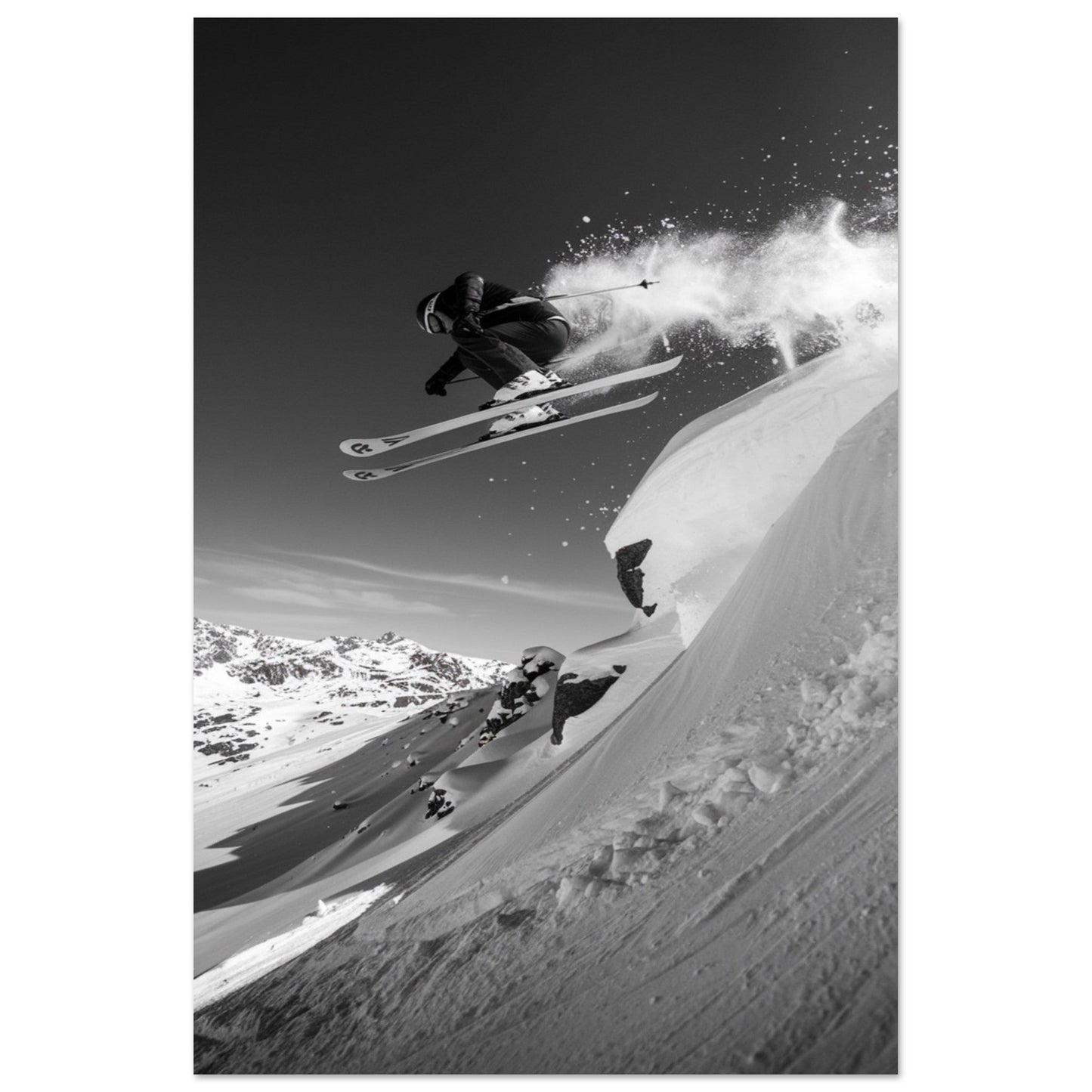 Vente Photo d'un saut de skieur dans la poudre - Noir & Blanc #1 - Tableau photo paysage IA