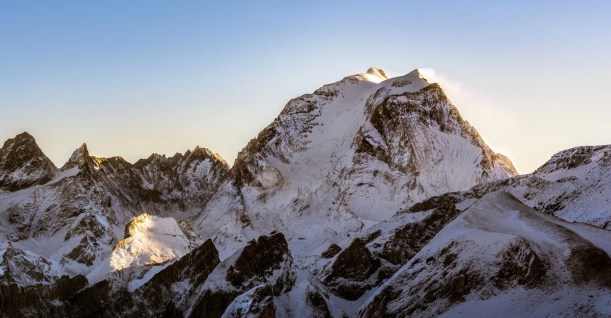 Panorama alpin de Savoie présenté en tableau photo