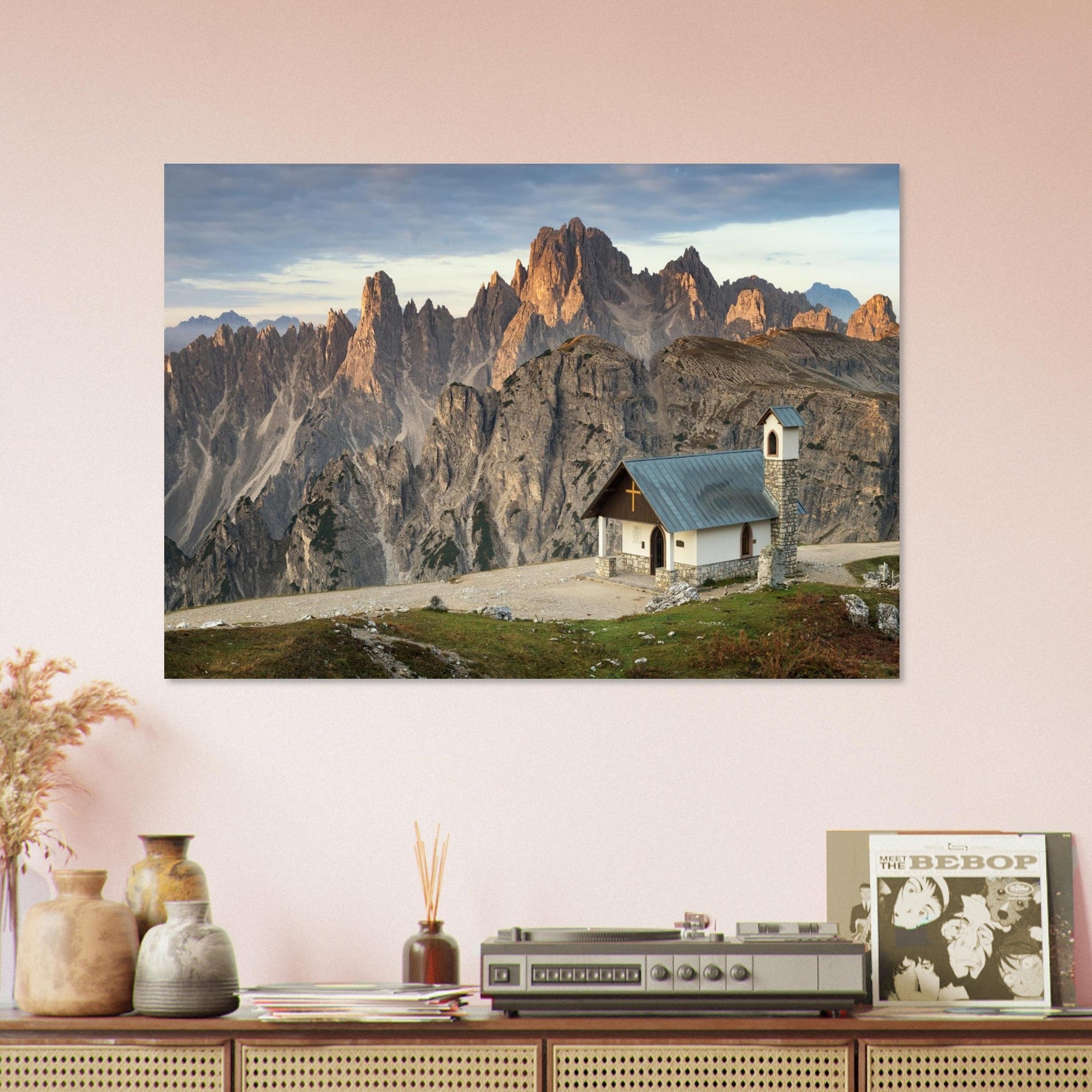 Tableau photo Photo de la Chapelle des Alpins & Cadini — Dolomites — tirage aluminium Dibond mat, fabrication française, prêt à accrocher