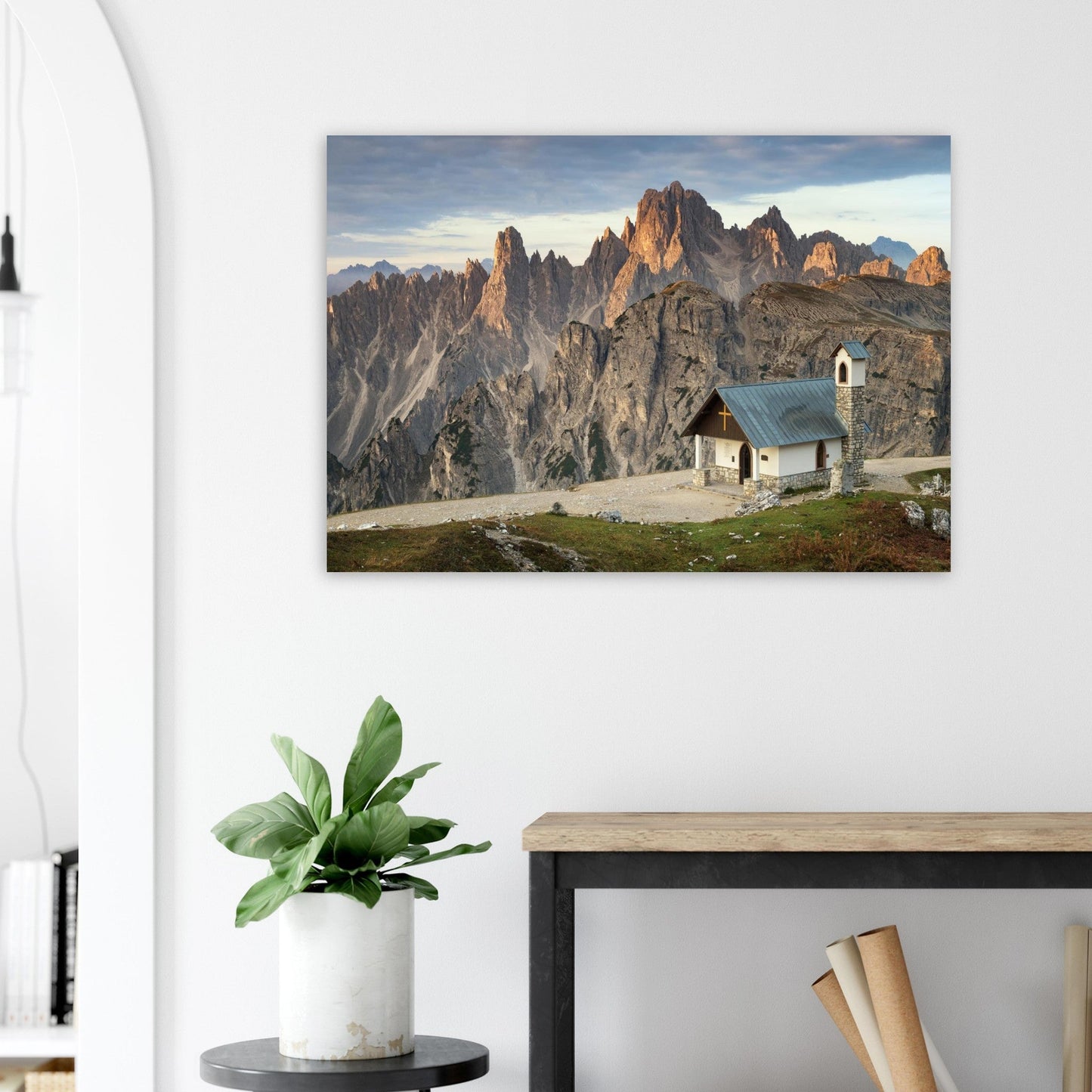 Tableau photo Photo de la Chapelle des Alpins & Cadini — Dolomites — tirage aluminium Dibond mat, fabrication française, prêt à accrocher