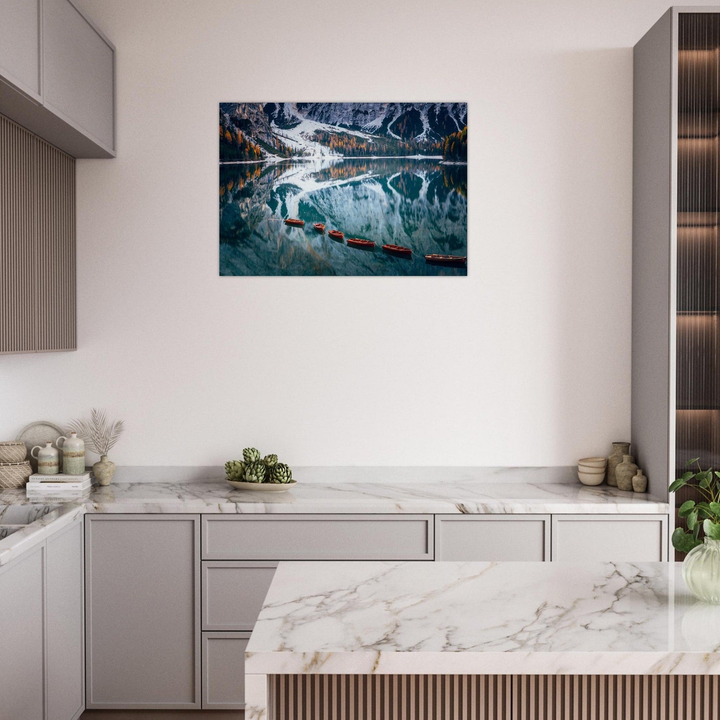Tableau photo Photo du Lago di Braies — barques & reflets (Dolomites) — tirage aluminium Dibond mat, fabrication française, prêt à accrocher