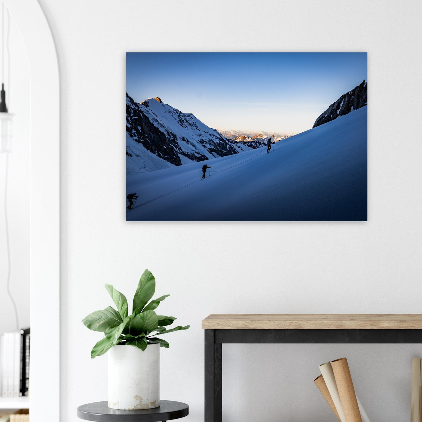 Simulation d’un tableau AluArtMountains dans un intérieur