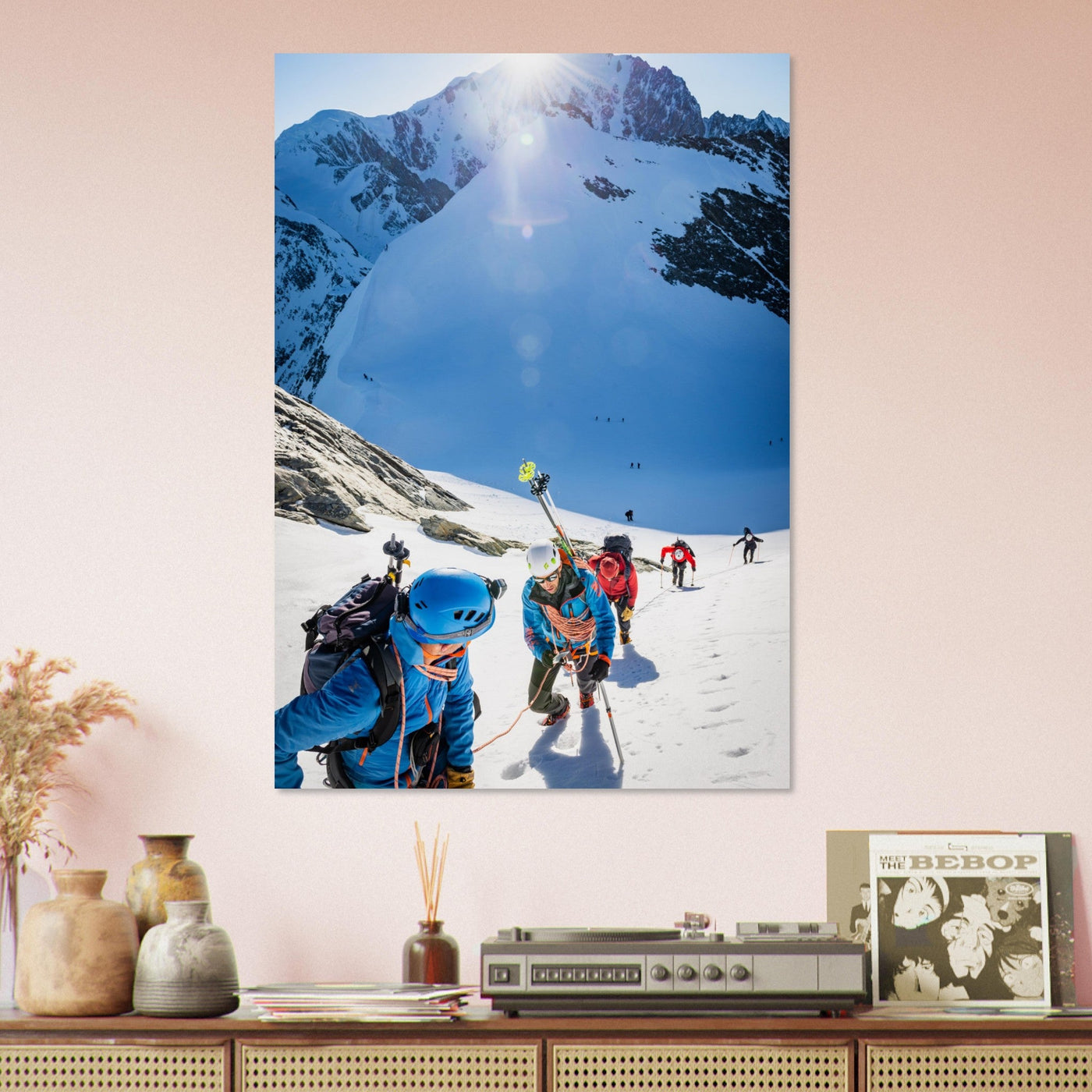 Simulation d’un tableau AluArtMountains dans un intérieur