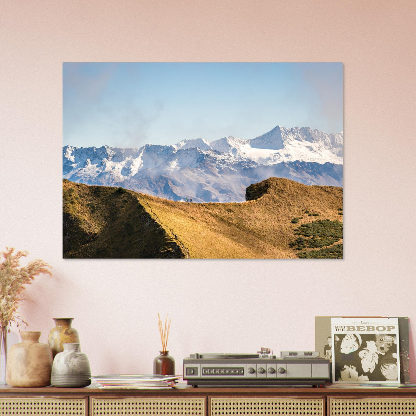 Simulation d’un tableau AluArtMountains dans un intérieur