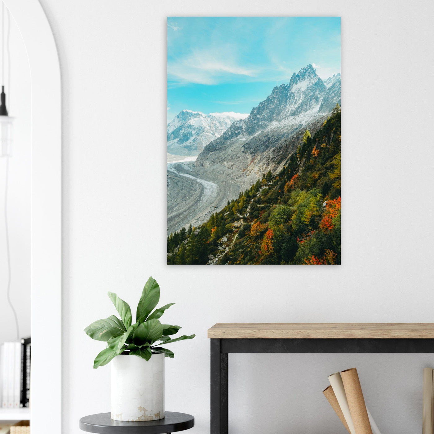 Simulation d’un tableau AluArtMountains dans un intérieur
