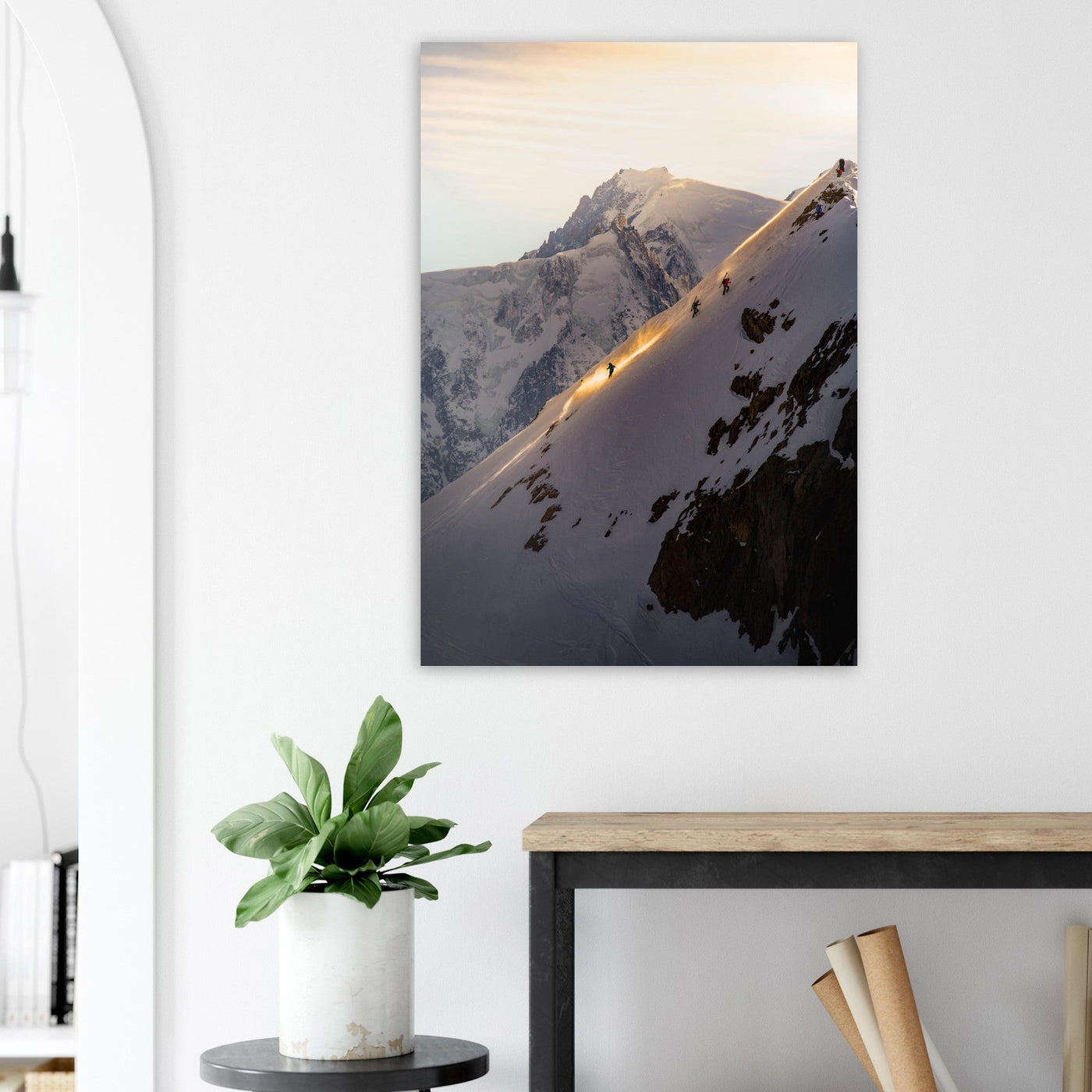 Simulation d’un tableau AluArtMountains dans un intérieur
