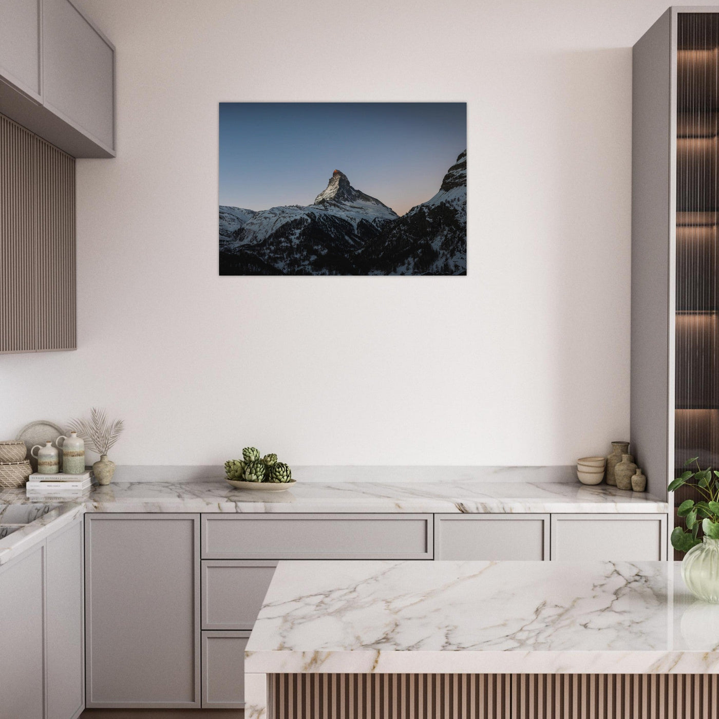 Simulation d’un tableau AluArtMountains dans un intérieur