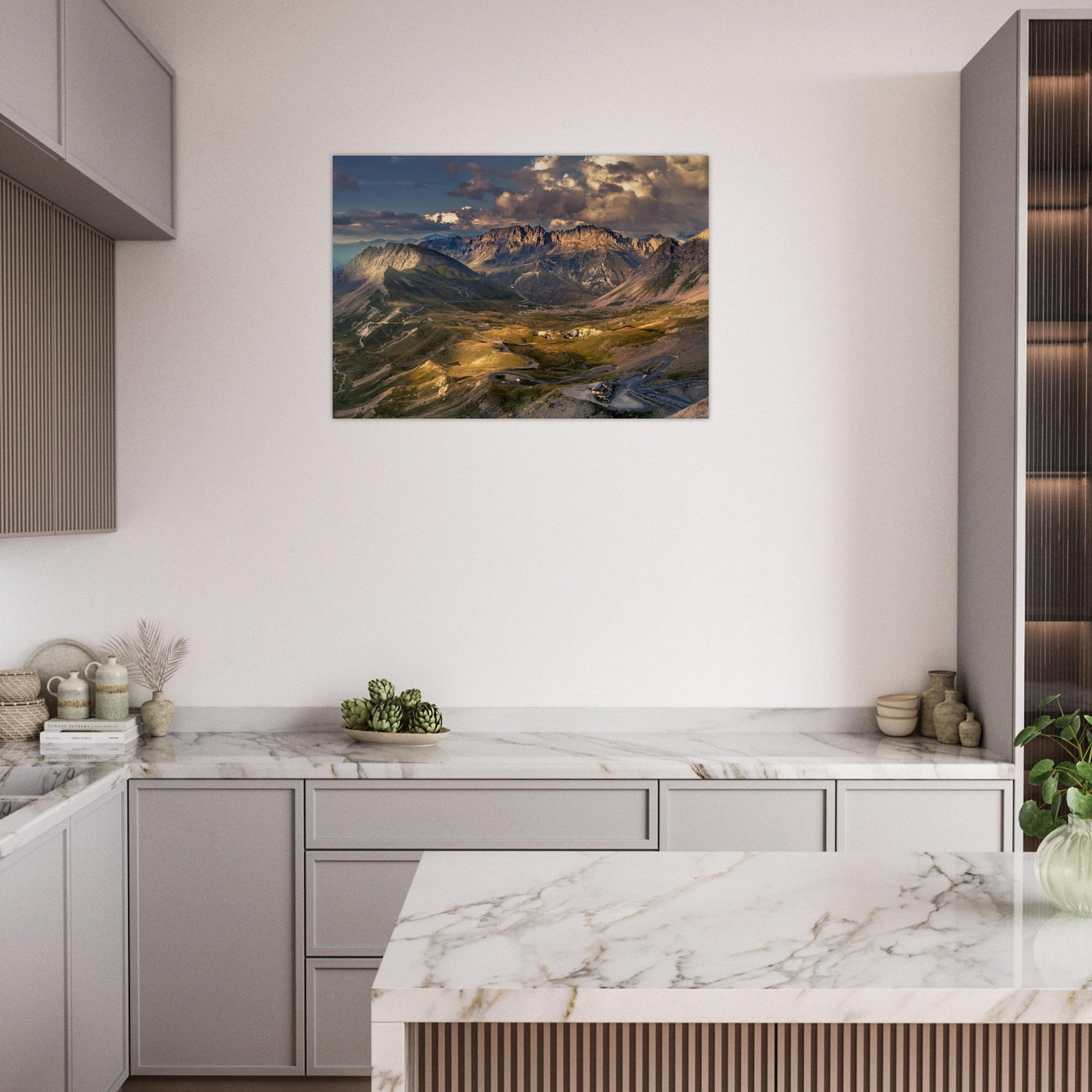 Simulation d’un tableau AluArtMountains dans un intérieur