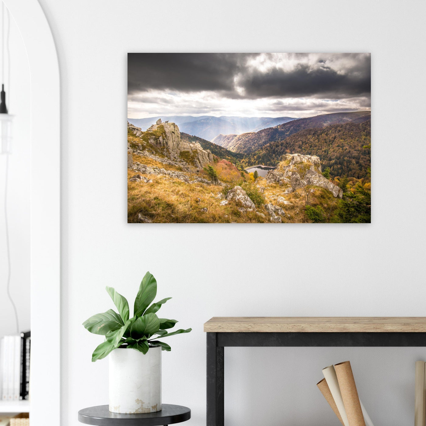 Simulation d’un tableau AluArtMountains dans un intérieur