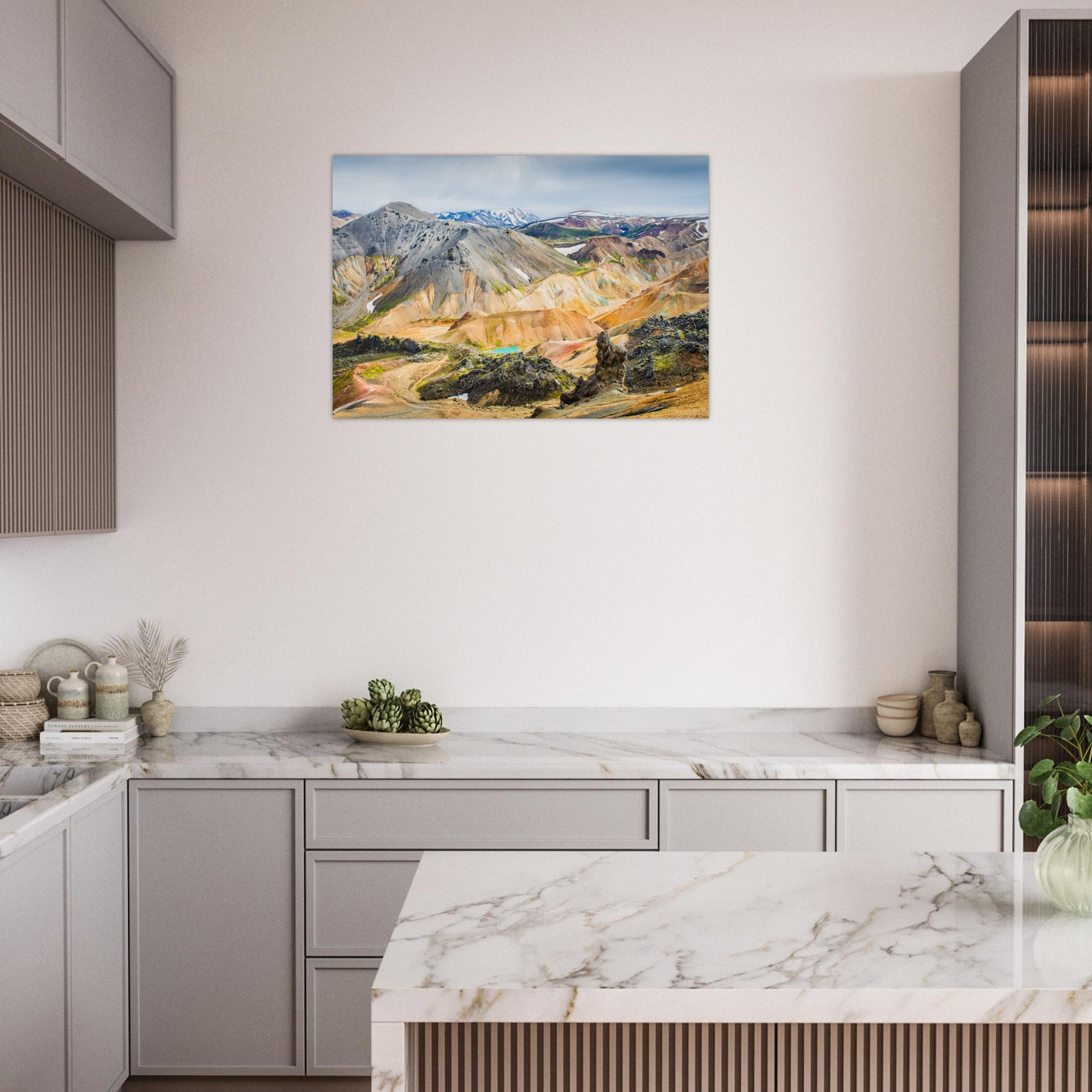 Simulation d’un tableau AluArtMountains dans un intérieur