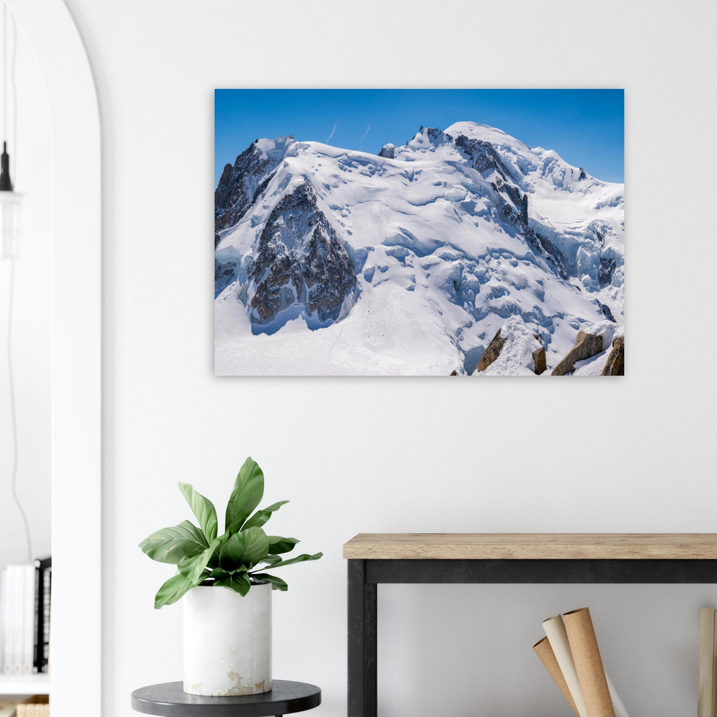 Simulation d’un tableau AluArtMountains dans un intérieur