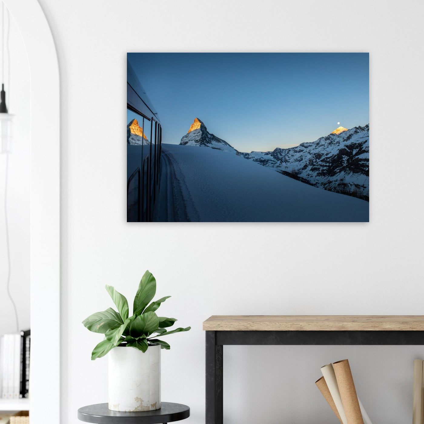 Simulation d’un tableau AluArtMountains dans un intérieur