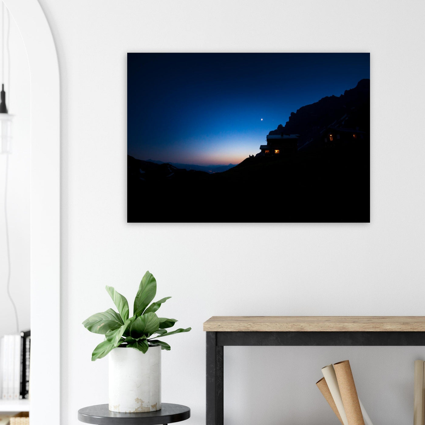 Simulation d’un tableau AluArtMountains dans un intérieur