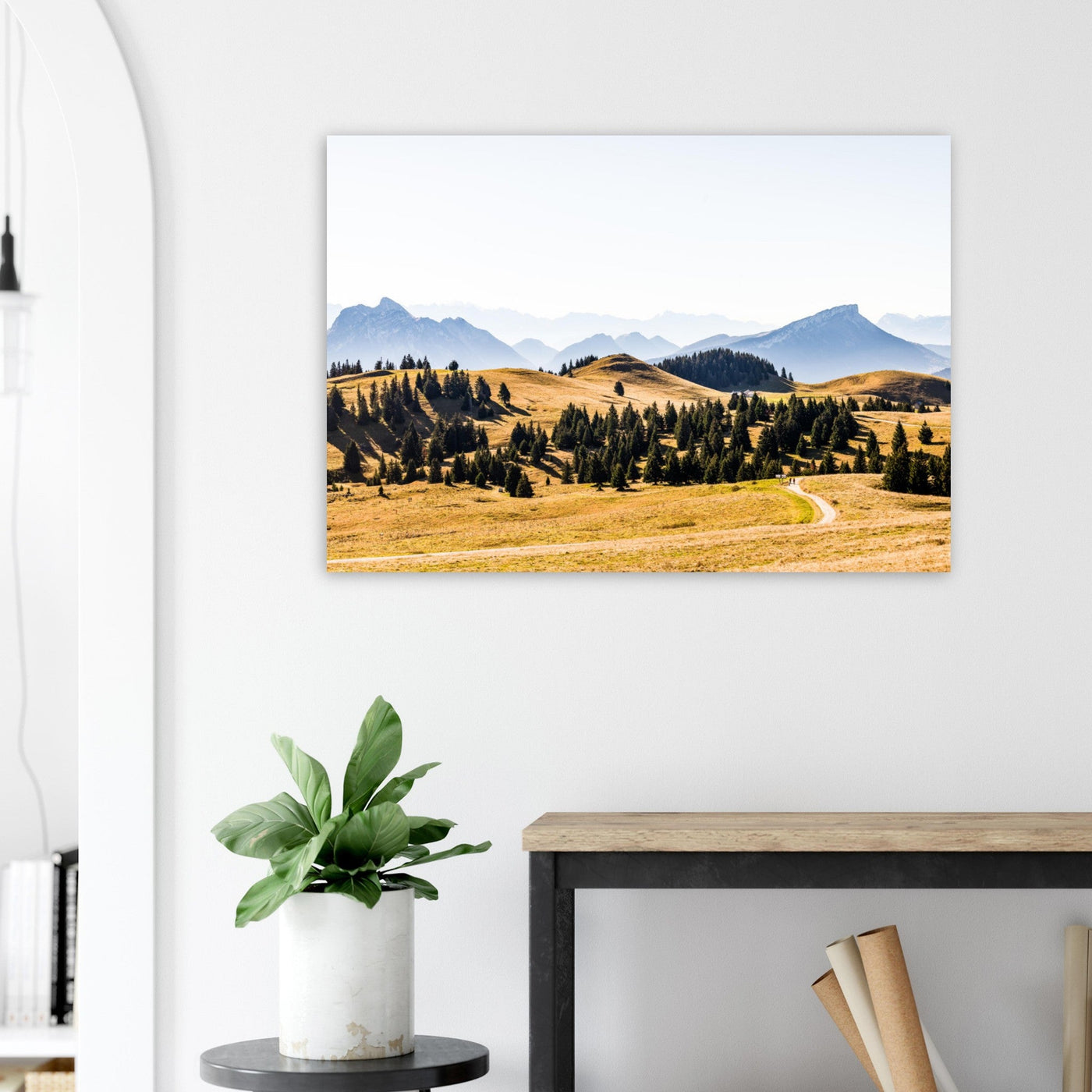 Simulation d’un tableau AluArtMountains dans un intérieur