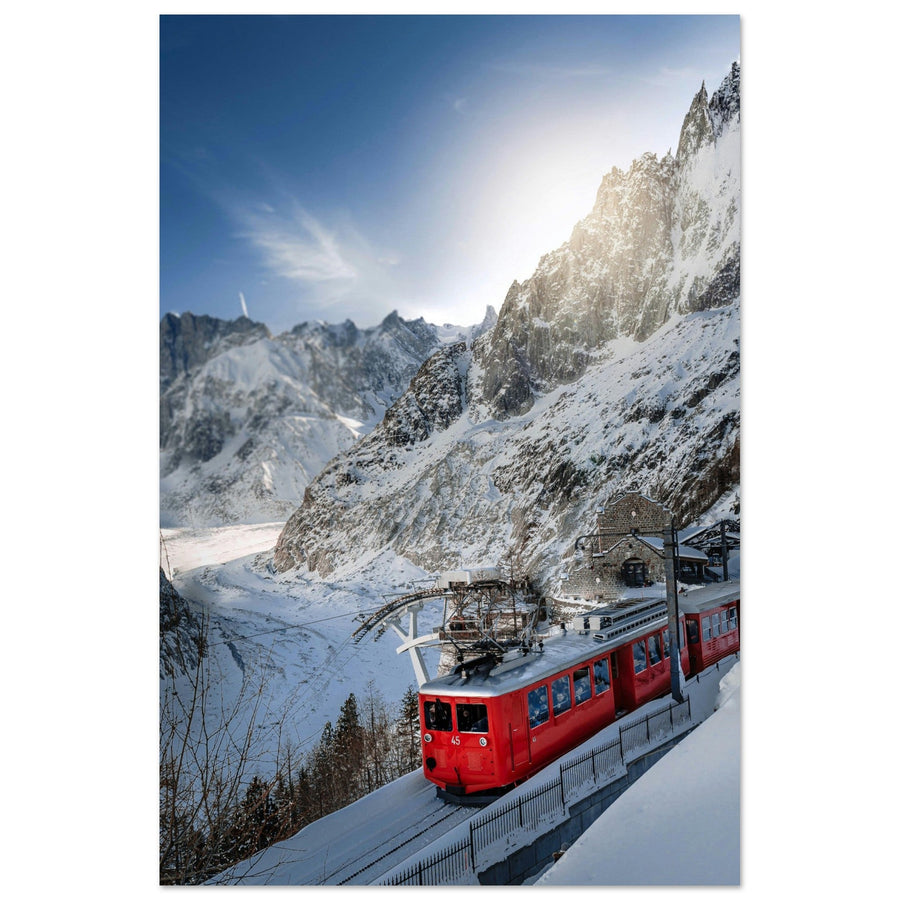Fotobild der roten Montenvers-Bahn oberhalb des Mer de Glace in Chamonix