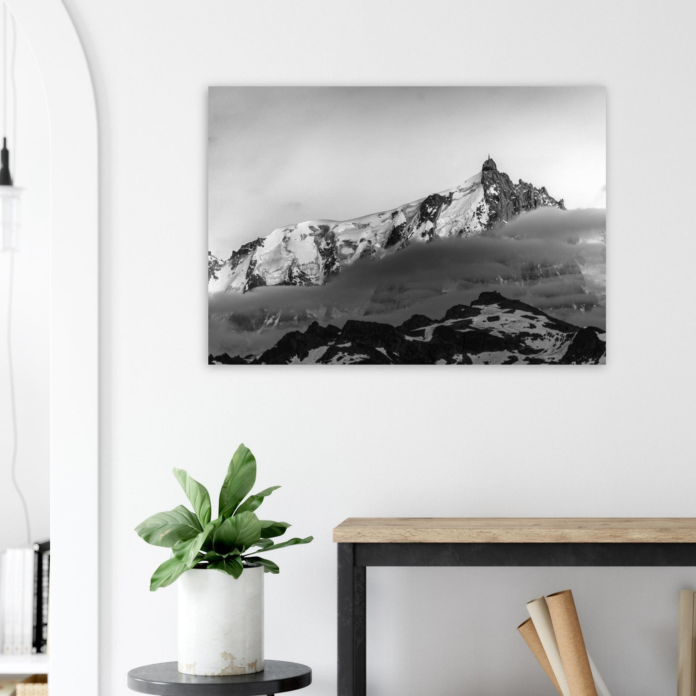 Simulation d’un tableau AluArtMountains dans un intérieur