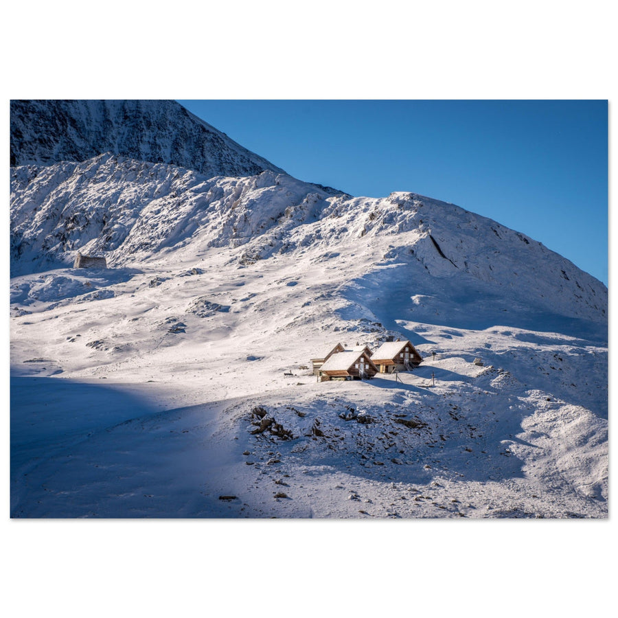 Tableau photo sur aluminium Dibond : Un lever de soleil sur les refuges de la Valette enneigés, Vanoise