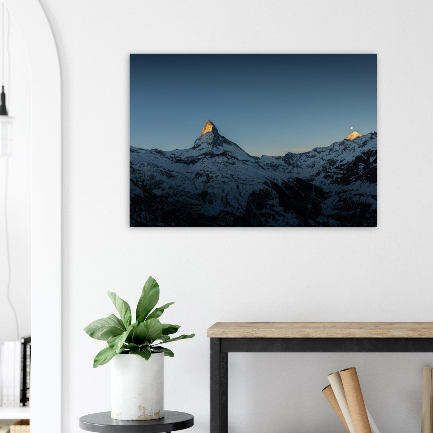 Simulation d’un tableau AluArtMountains dans un intérieur