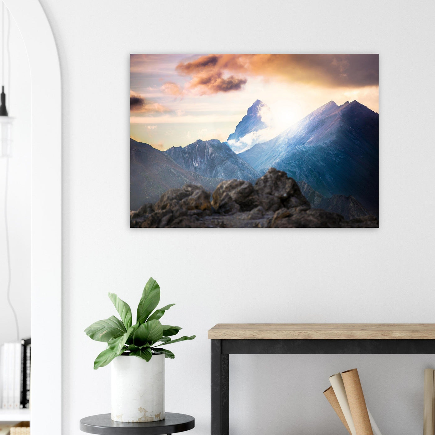 Simulation d’un tableau AluArtMountains dans un intérieur