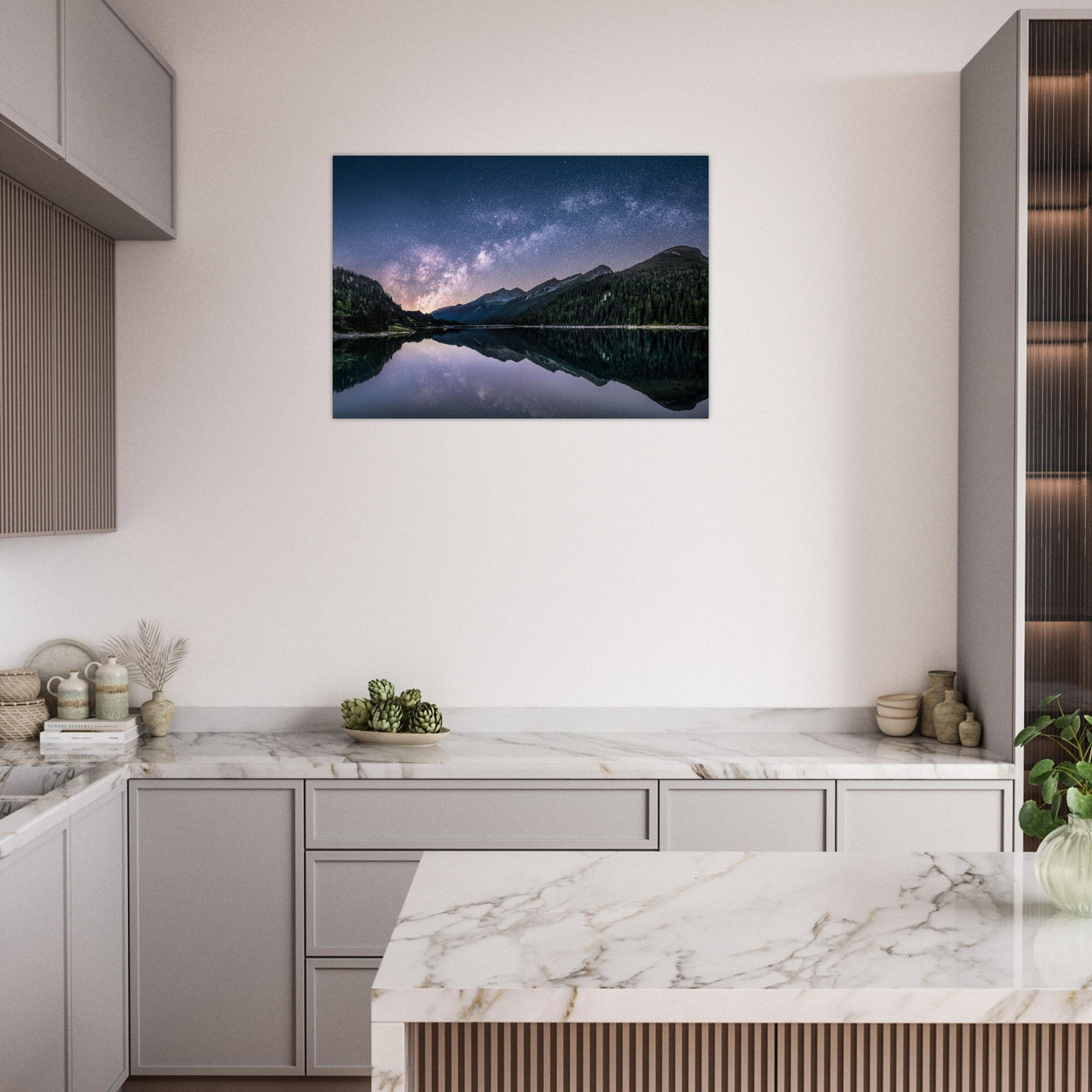 Simulation d’un tableau AluArtMountains dans un intérieur