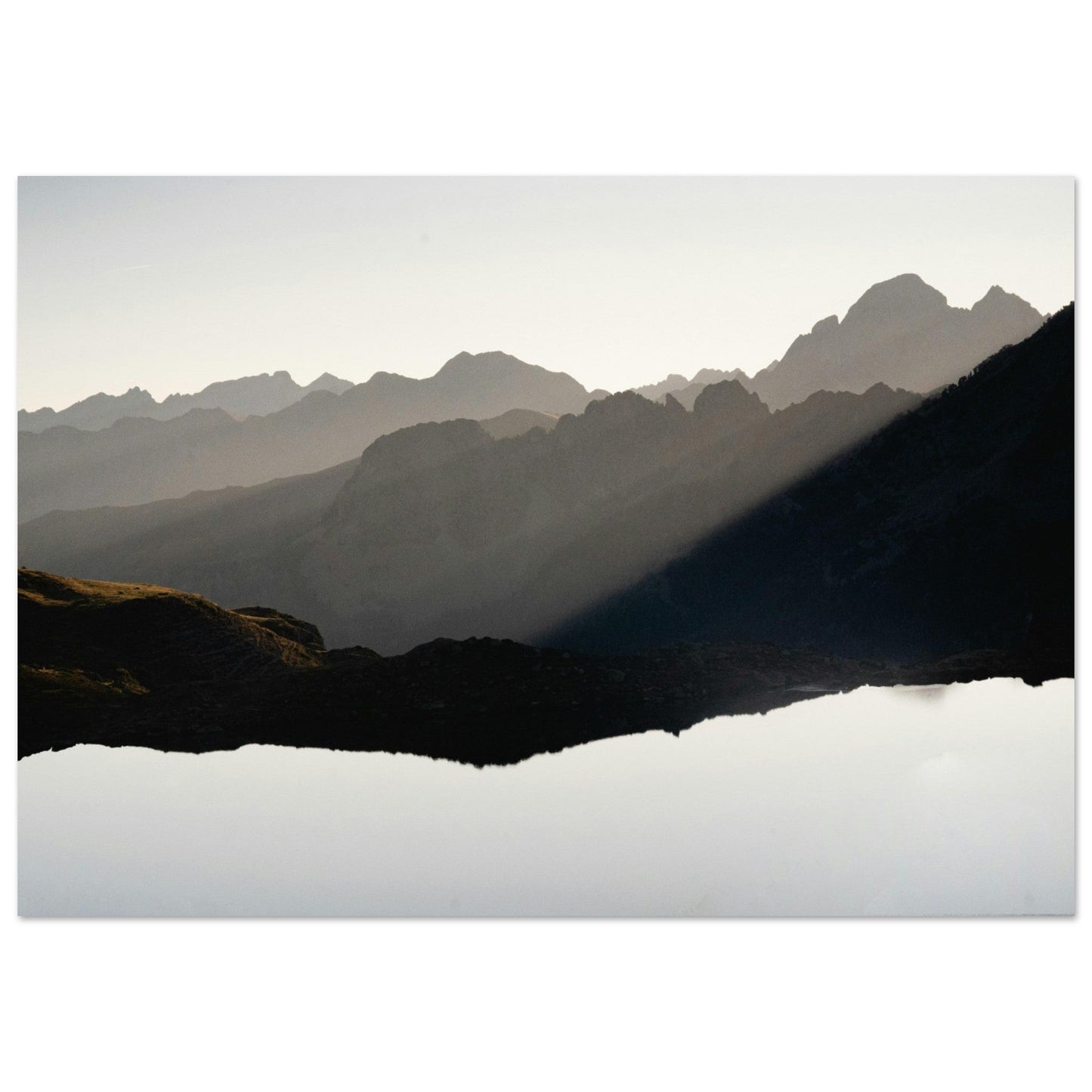 Tableau photo Photo du lac et du Pic du Midi d'Ossau, Laruns, Pyrénées 3 — tirage aluminium Dibond mat, fabrication française, prêt à accrocher