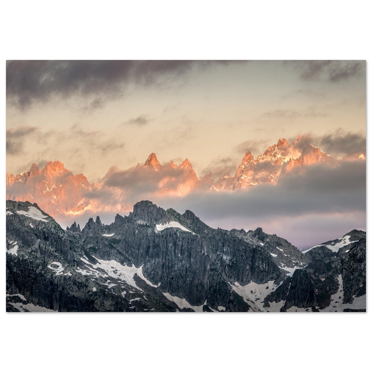 Tableau photo Photo des aiguilles du Mont - Blanc au coucher de soleil — tirage aluminium Dibond mat, fabrication française, prêt à accrocher