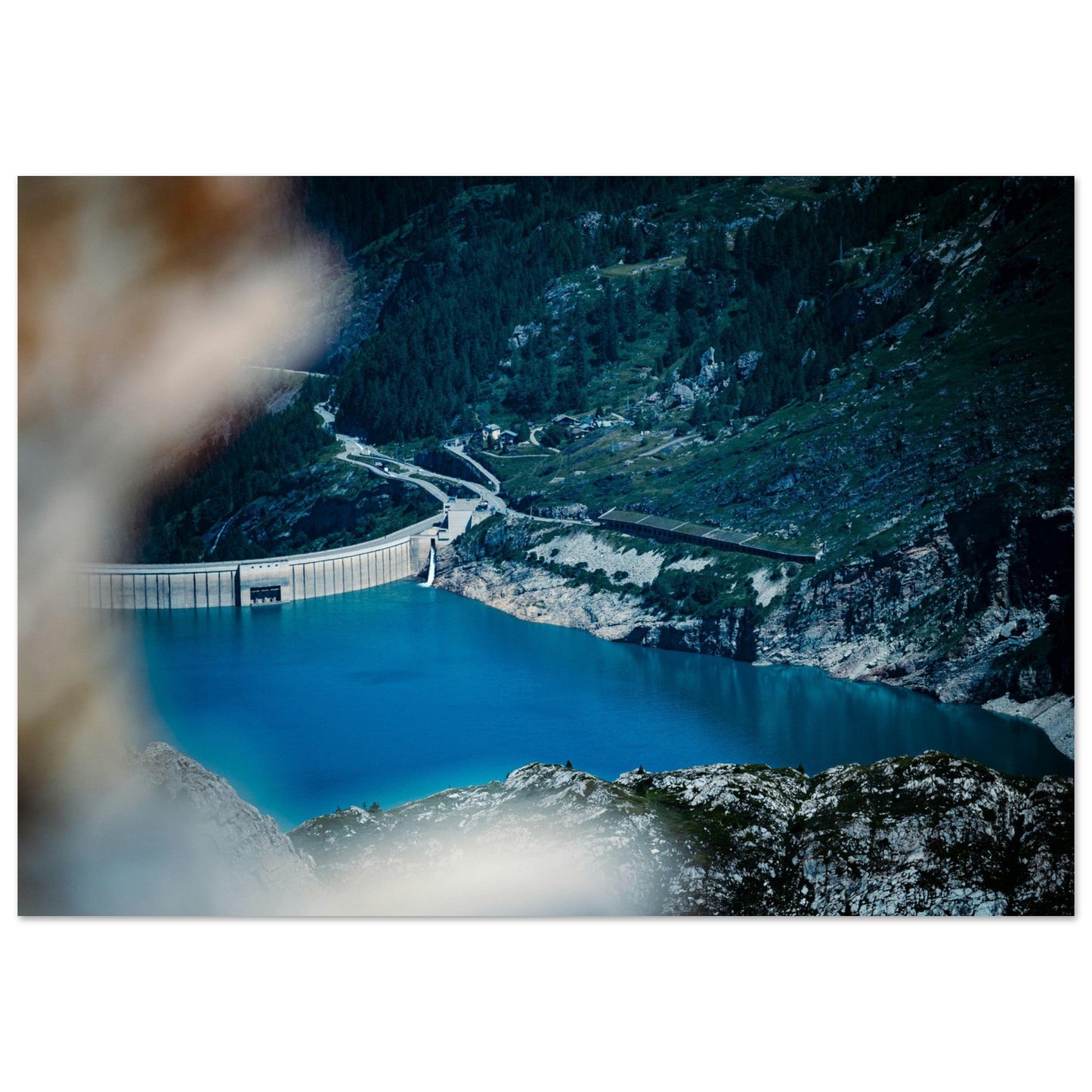 Tableau photo Photo du barrage du Chevril, Val d'Isère — tirage aluminium Dibond mat, fabrication française, prêt à accrocher