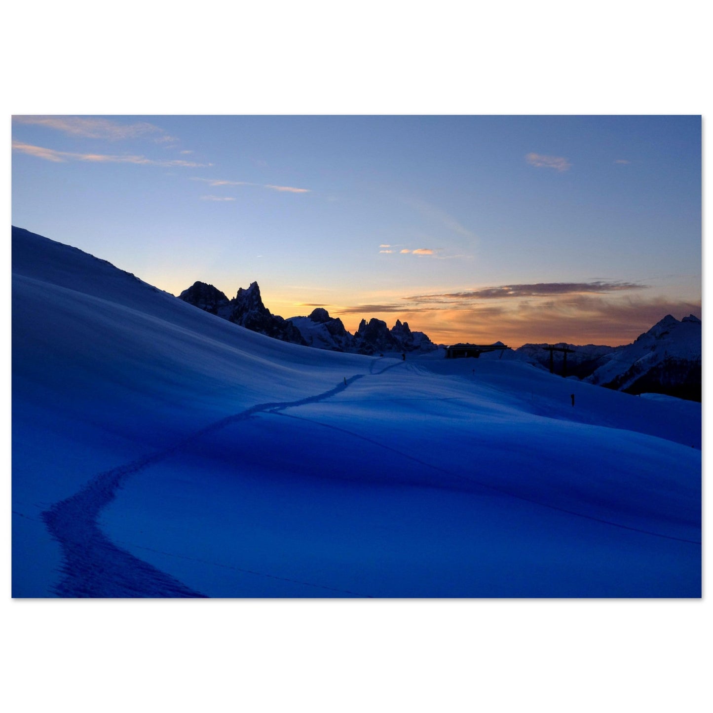 Tableau photo Photo coucher de soleil sur le domaine skiable Alpe Lusia, Moena, Italie — tirage aluminium Dibond mat, fabrication française, prêt à accrocher