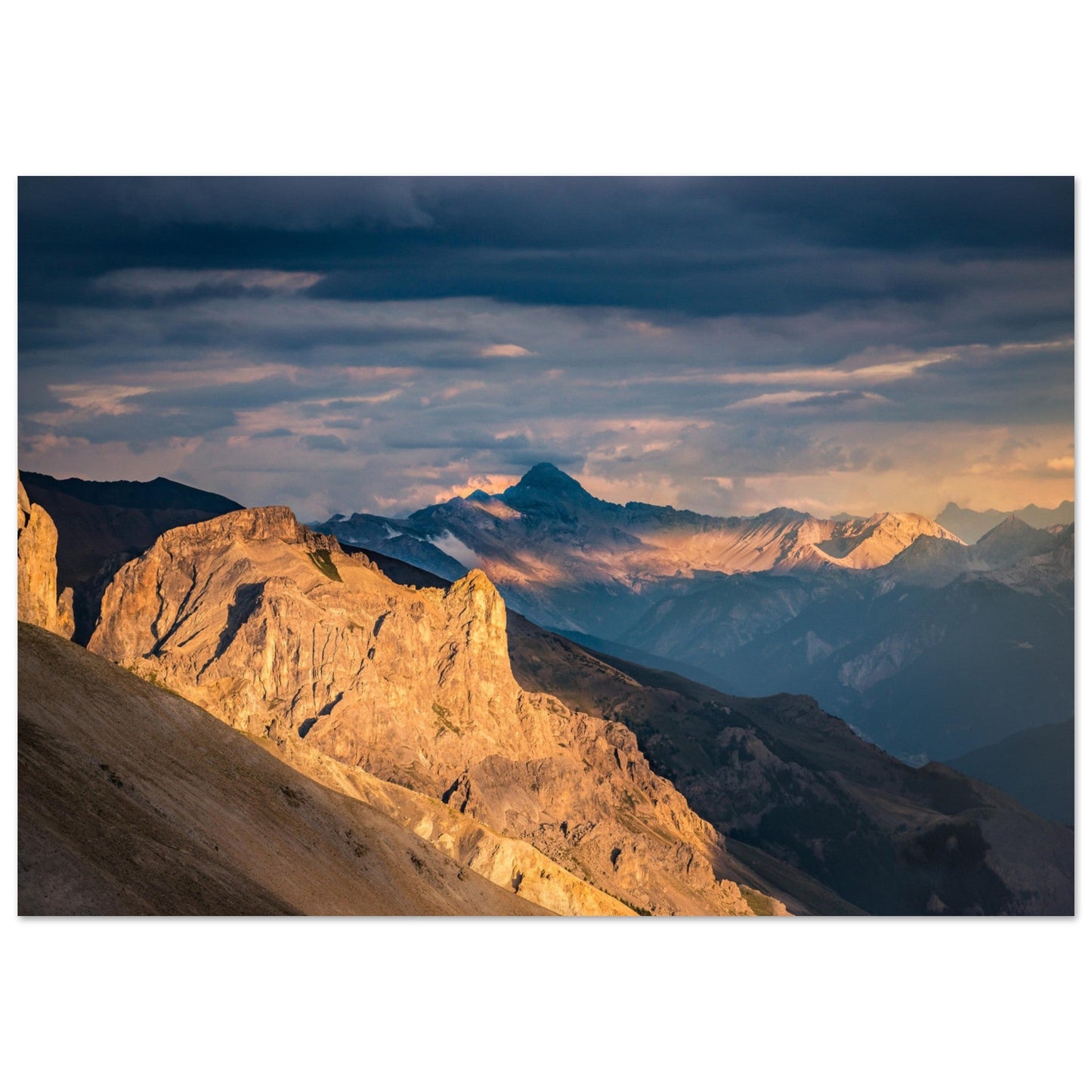 Tableau photo Photo d'un coucher de soleil sur le Pic de Rochebrune, Massif du Queyras — tirage aluminium Dibond mat, fabrication française, prêt à accrocher