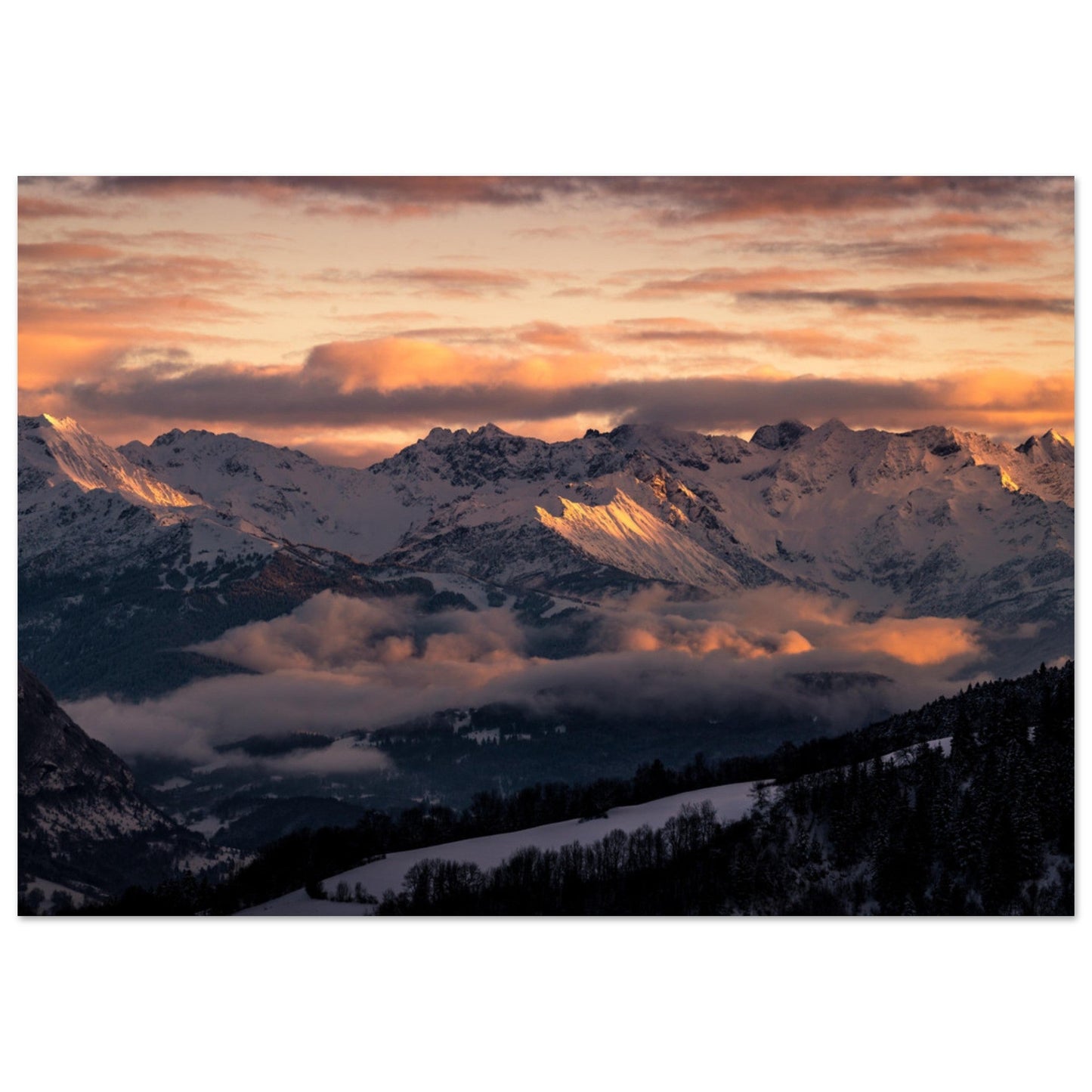 Tableau photo Photo d'un coucher de soleil sur les sommets du Massif de Belledonnes — tirage aluminium Dibond mat, fabrication française, prêt à accrocher