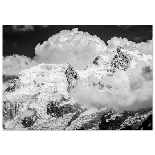 Tableau photo Photo du Mont - Blanc du Tacul et Mont Maudit - Noir & Blanc — tirage aluminium Dibond mat, fabrication française, prêt à accrocher