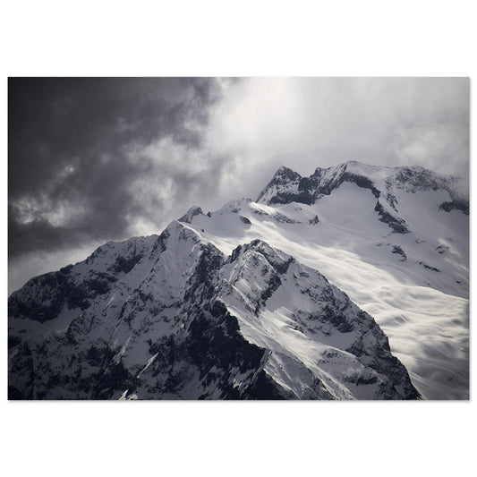 Tableau photo Photo du Pic Blanc, Alpe d'Huez - Noir & Blanc 1 — tirage aluminium Dibond mat, fabrication française, prêt à accrocher