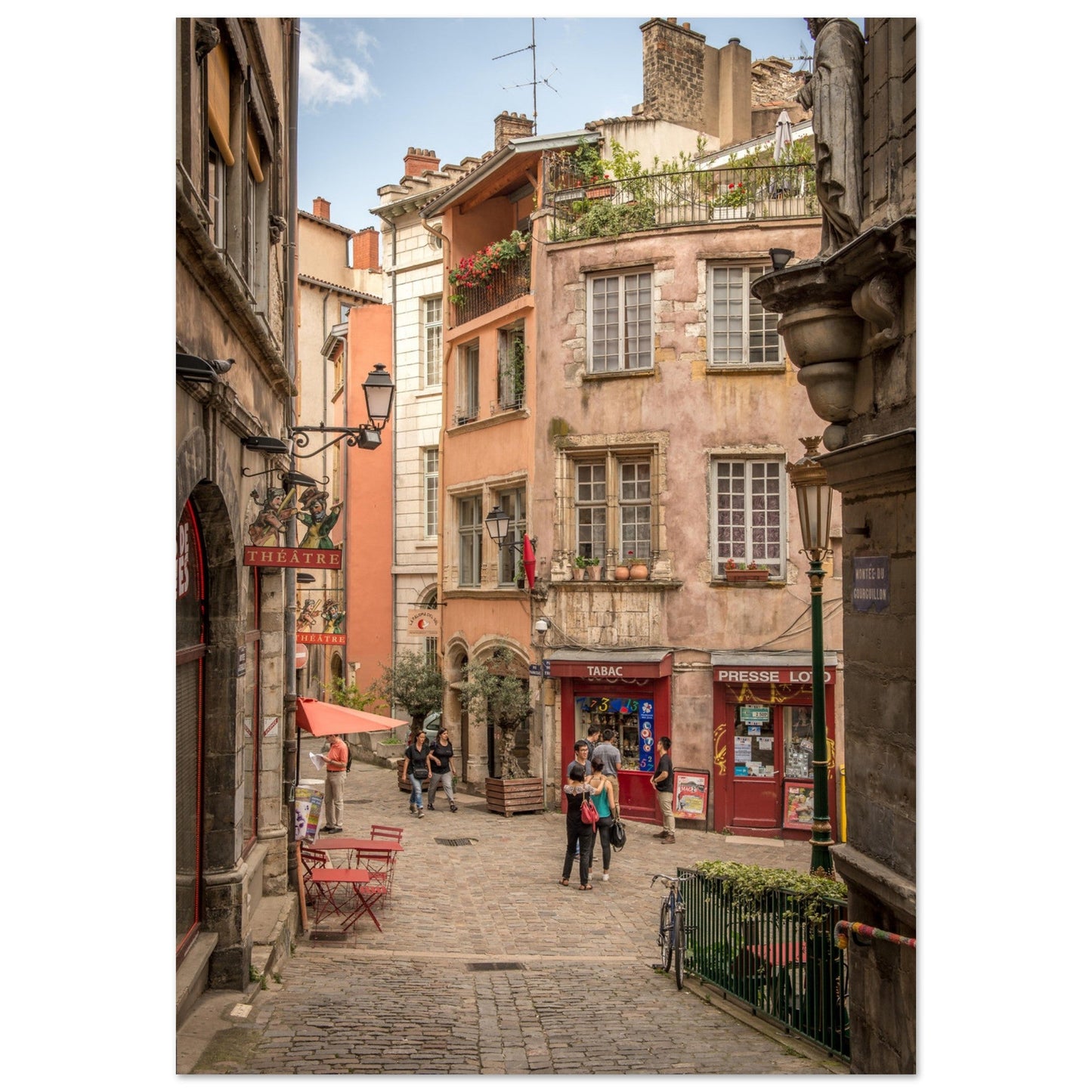 Tableau photo Photo de la place de la Trinité, Lyon — tirage aluminium Dibond mat, fabrication française, prêt à accrocher