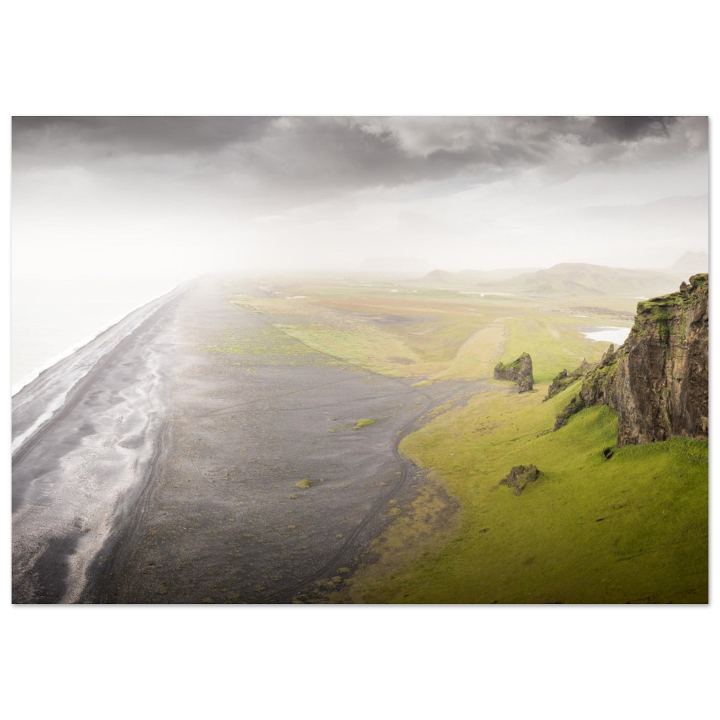 Tableau photo Photo plage sable noir, Islande — tirage aluminium Dibond mat, fabrication française, prêt à accrocher