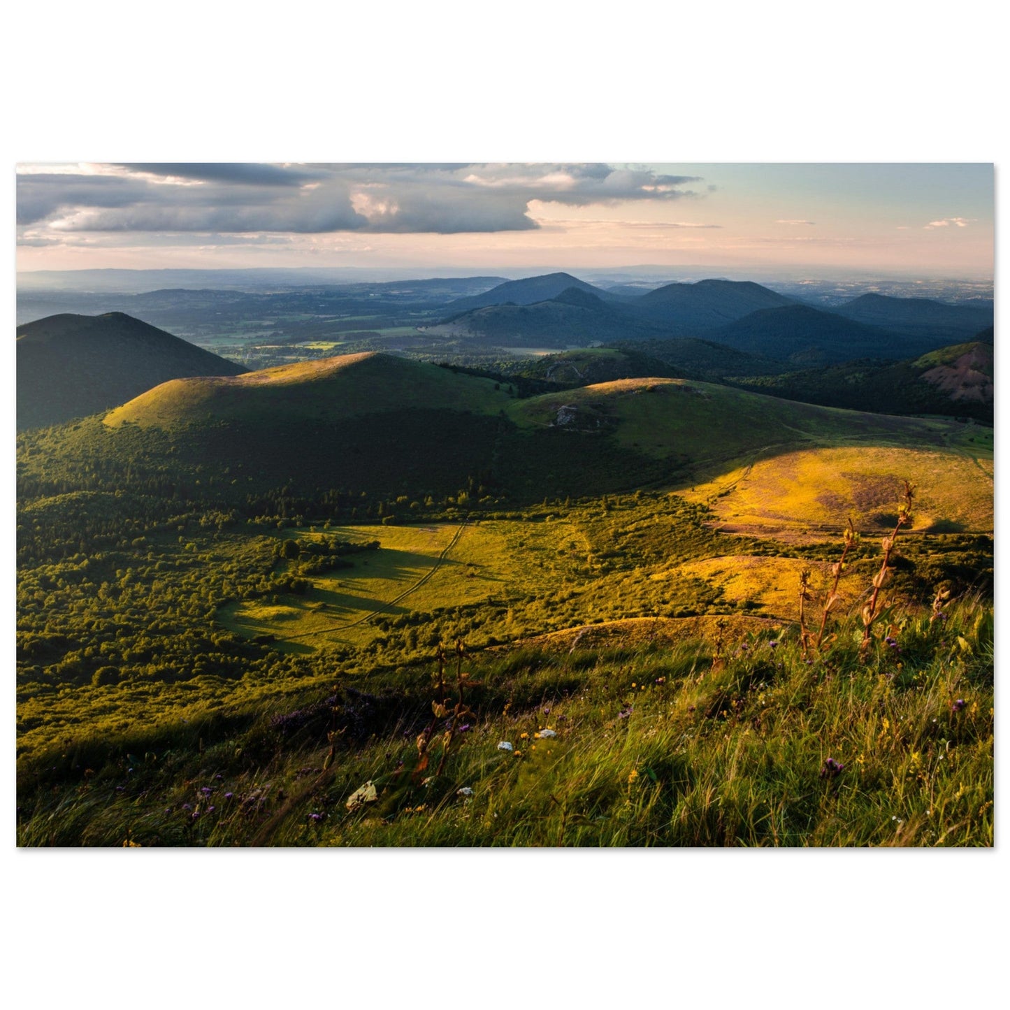 Tableau photo Photo du Puy - de - Dôme - 4 — tirage aluminium Dibond mat, fabrication française, prêt à accrocher