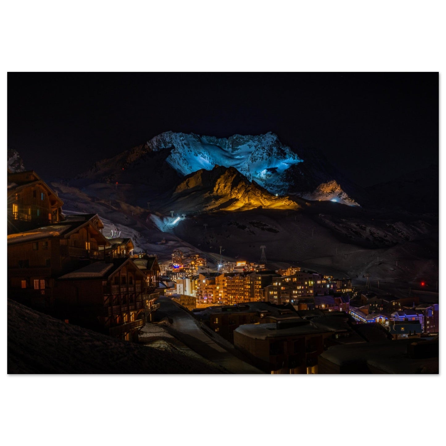 Tableau photo Photo de Val Thorens et de l'Aiguille Peclet de nuit, Savoie — tirage aluminium Dibond mat, fabrication française, prêt à accrocher