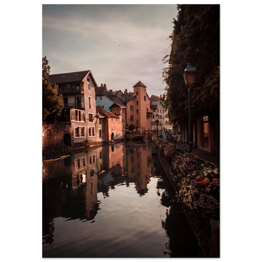 Tableau photo Photo du vieux Annecy au coucher de soleil, Haute - Savoie — tirage aluminium Dibond mat, fabrication française, prêt à accrocher